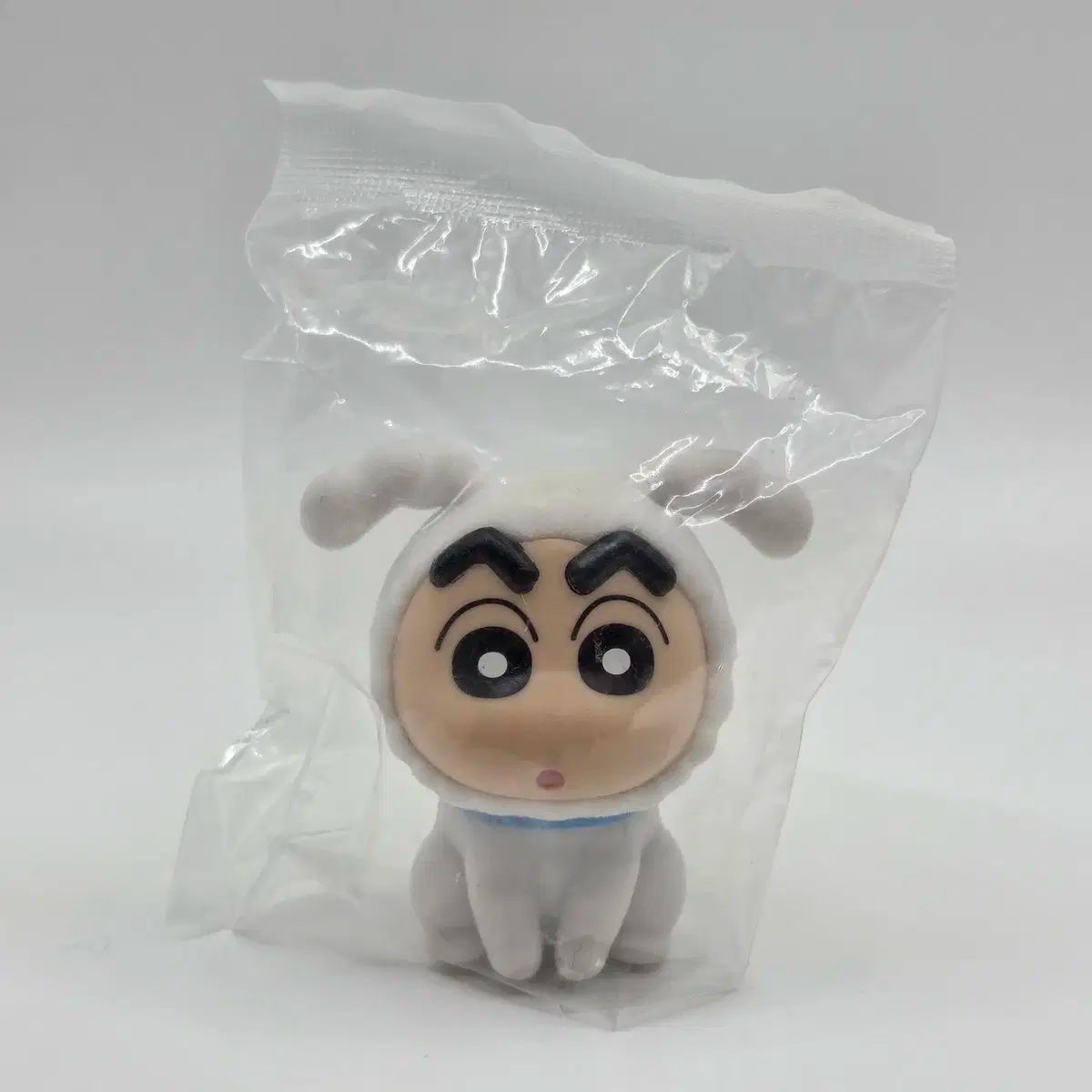 クレヨンしんちゃん シロ ビッグフィギュア 新品未開封 フィギュア 野原しんのすけ UDF コスプレしんちゃんフィギュア [おもちゃ] : 新品未開封クレヨンしんちゃん 俺のフィギュア しんちゃん スーパーシロ ソフビメイツ フロッキードール｜ガシャポン