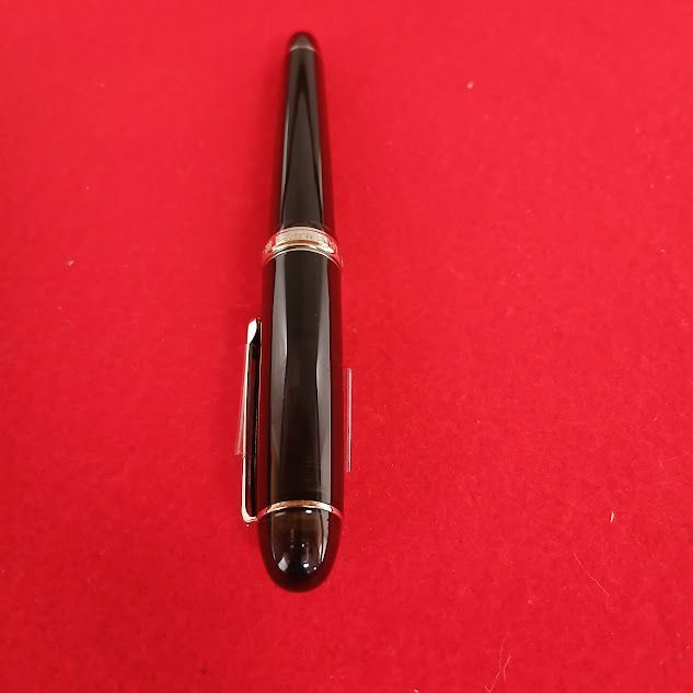 センチュリーブラックダイヤモンド 万年筆.