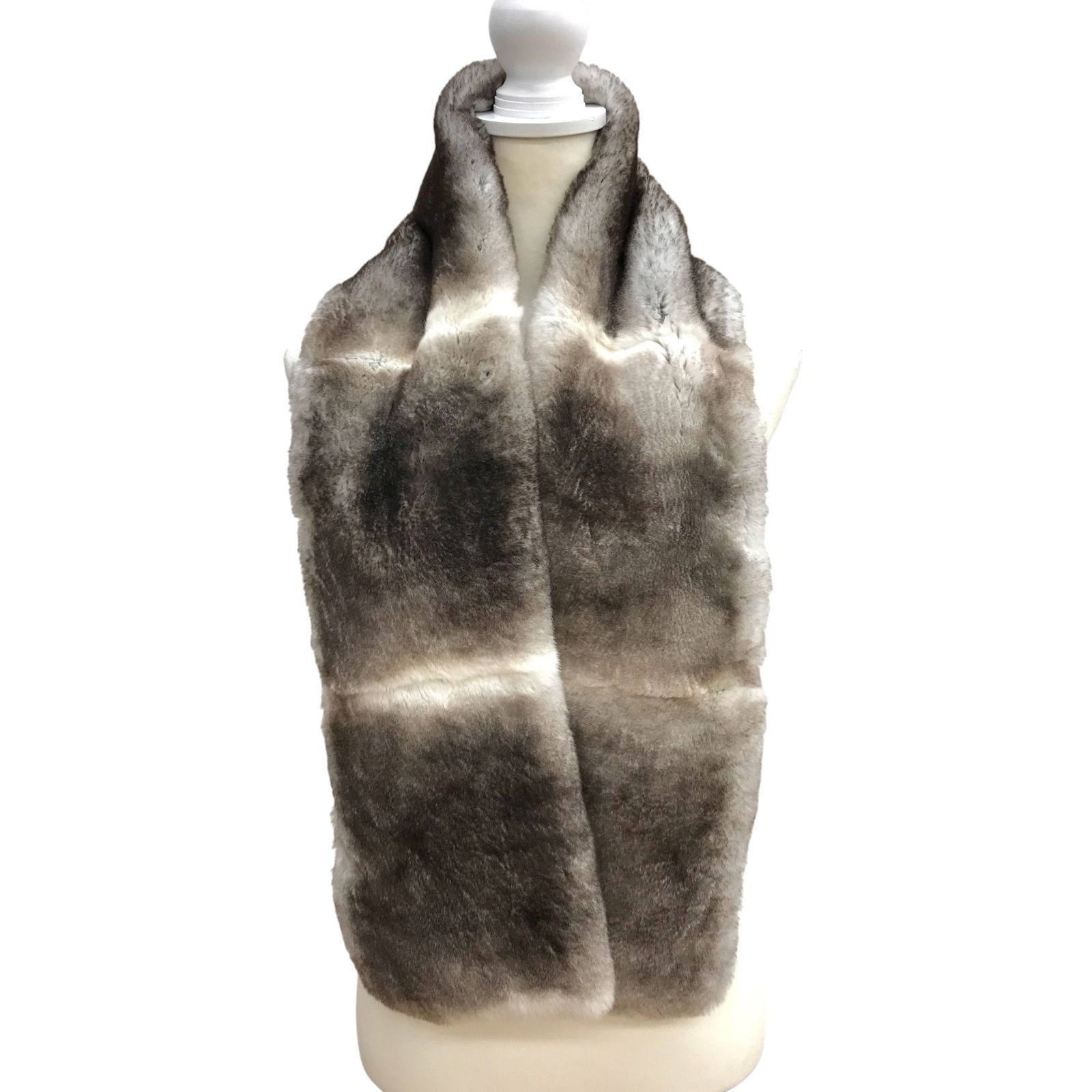 CELINE グレー マフラー ファー CELINE グレー マフラー ファー