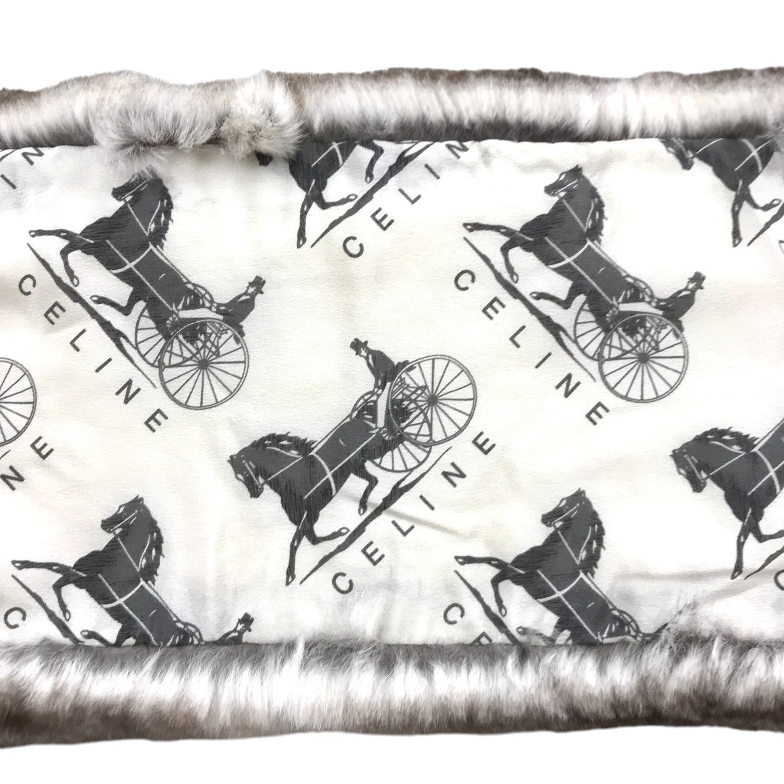 Z1556 CELINE セリーヌ ファーストール マフラー 馬車柄 白×茶 - メルカリ