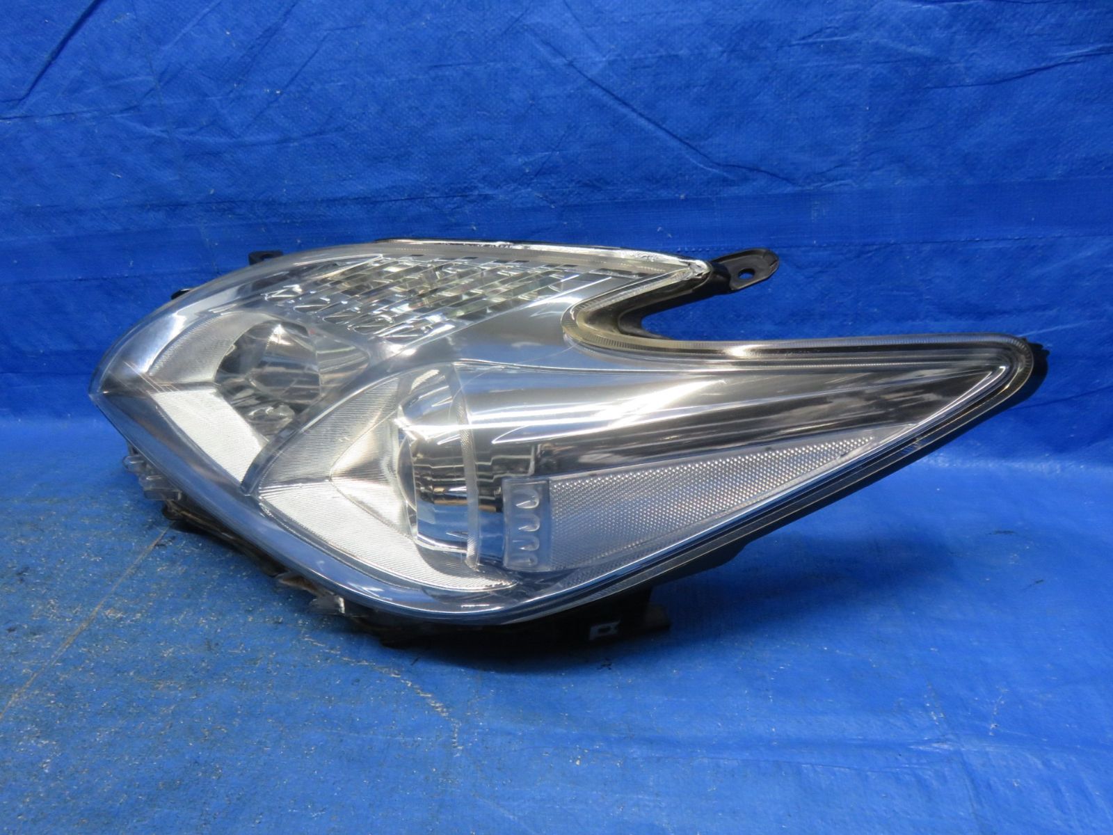 ヘッドライト|ハロゲン