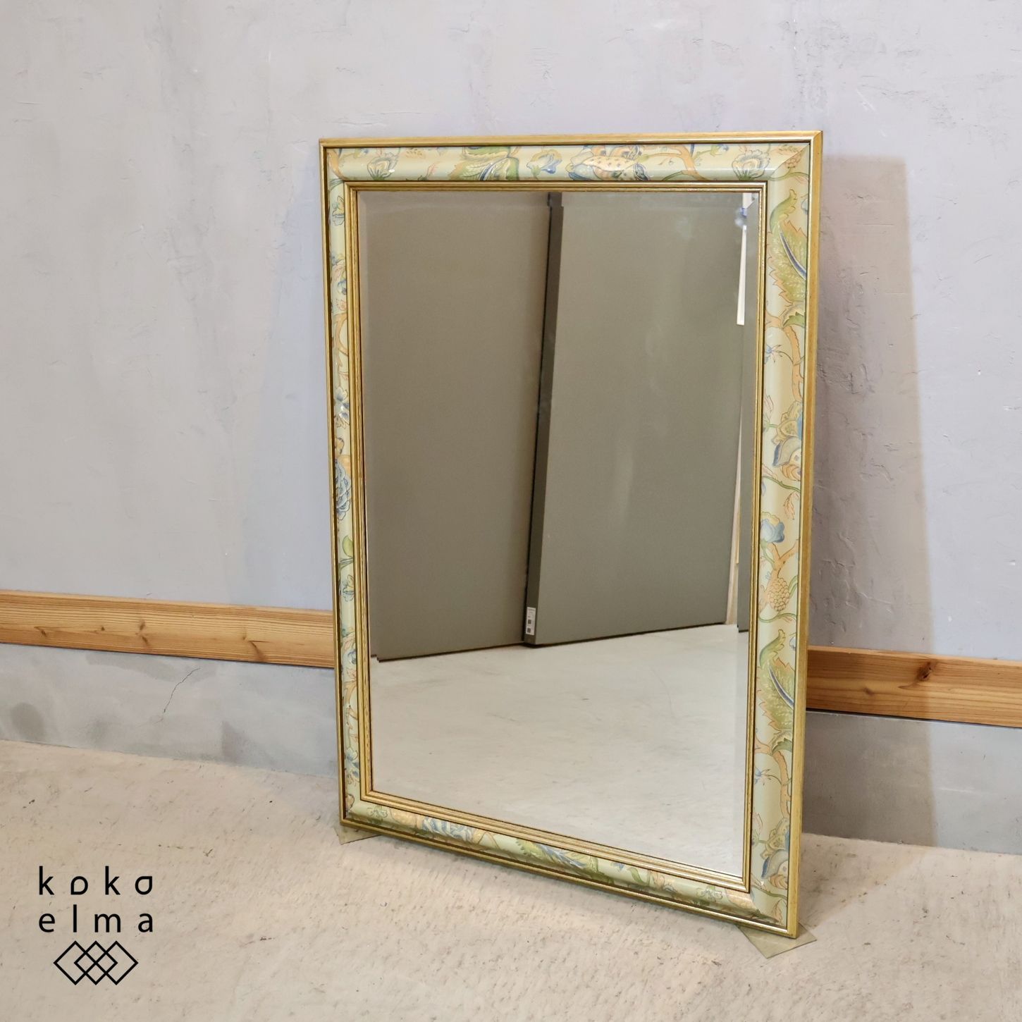 アンティーク調 イタリア製 ウォールミラー 壁掛け鏡 エレガント ヨーロピアンクラシック 花柄 上品 優雅 立て掛け鏡