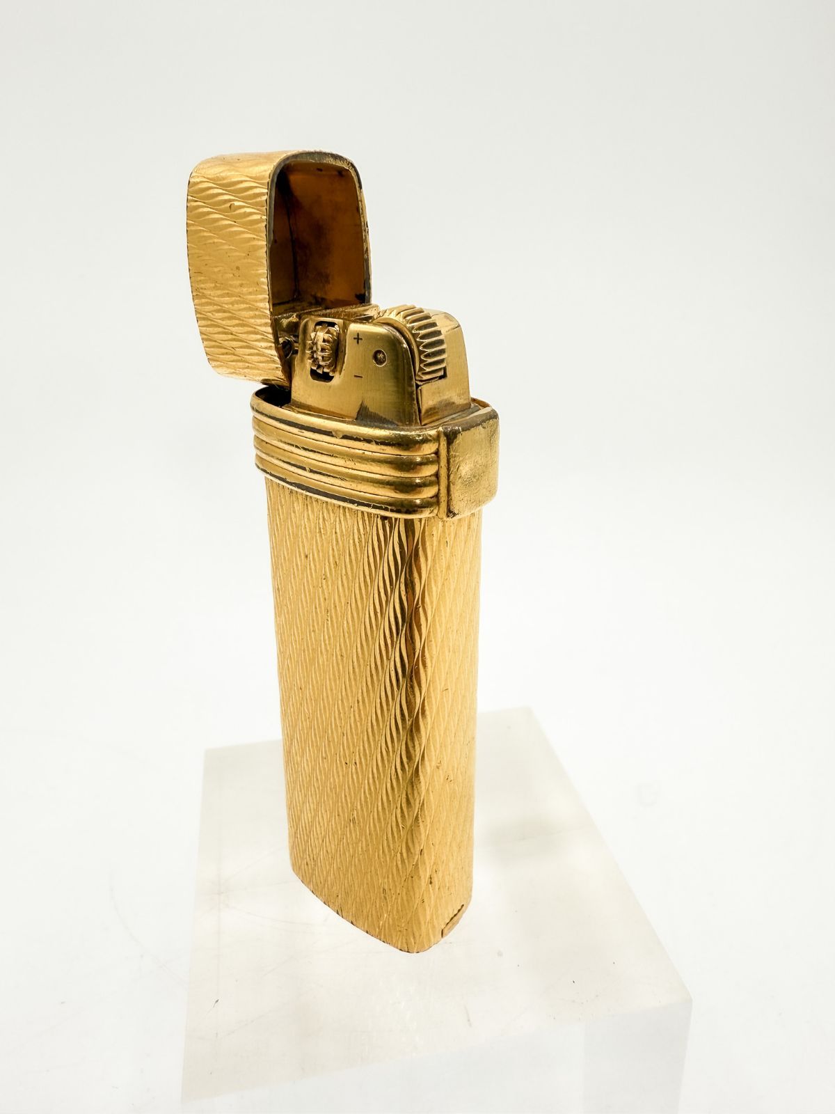 クリスチャンディオール