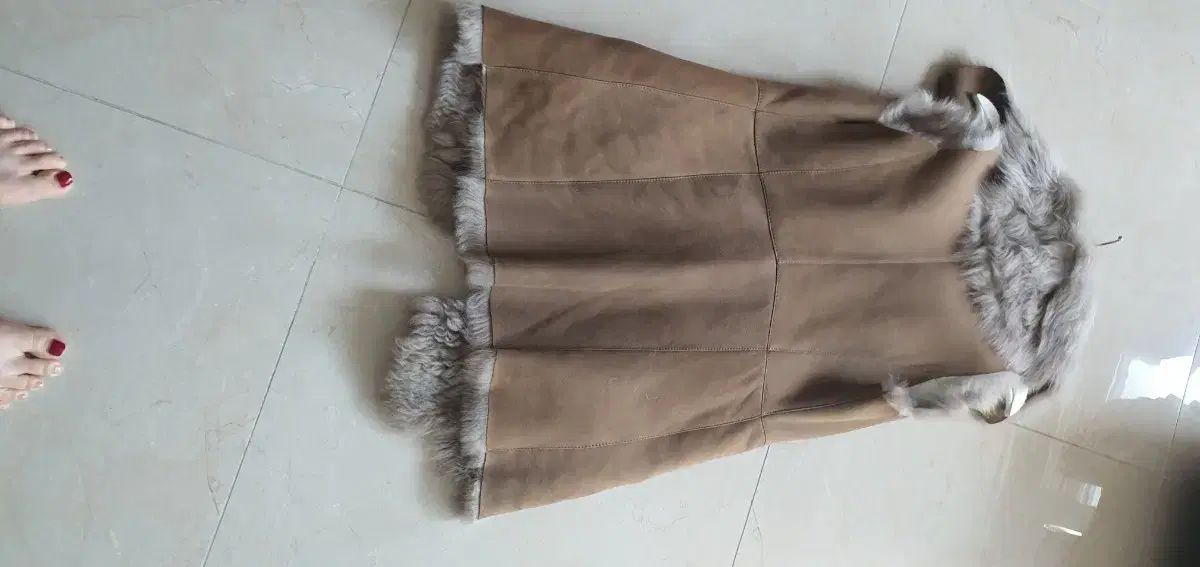 リアルシープスキン ムートンスクウェア ベスト