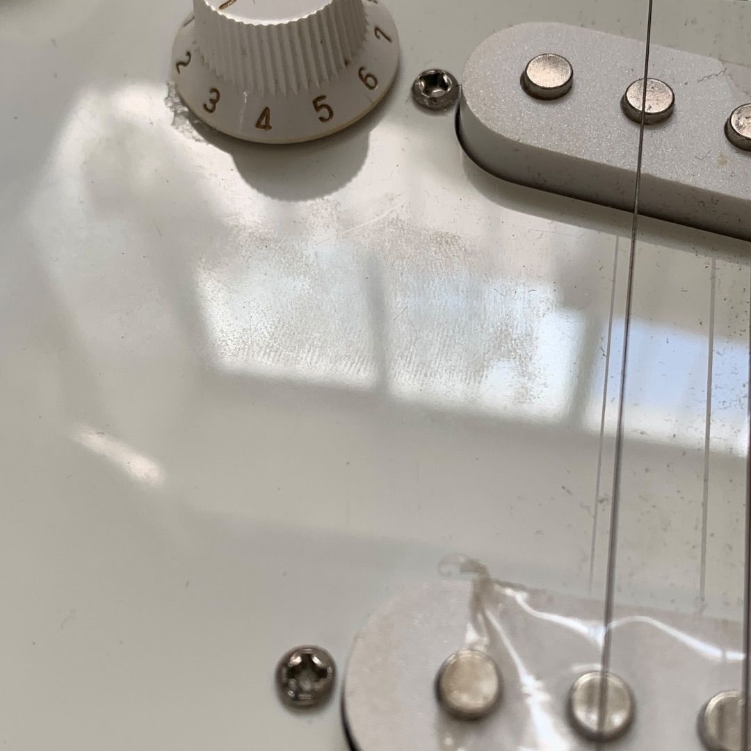 FORMESTAR S-H仕様 エレキギター トレモロ搭載 弦は新品に交換済み