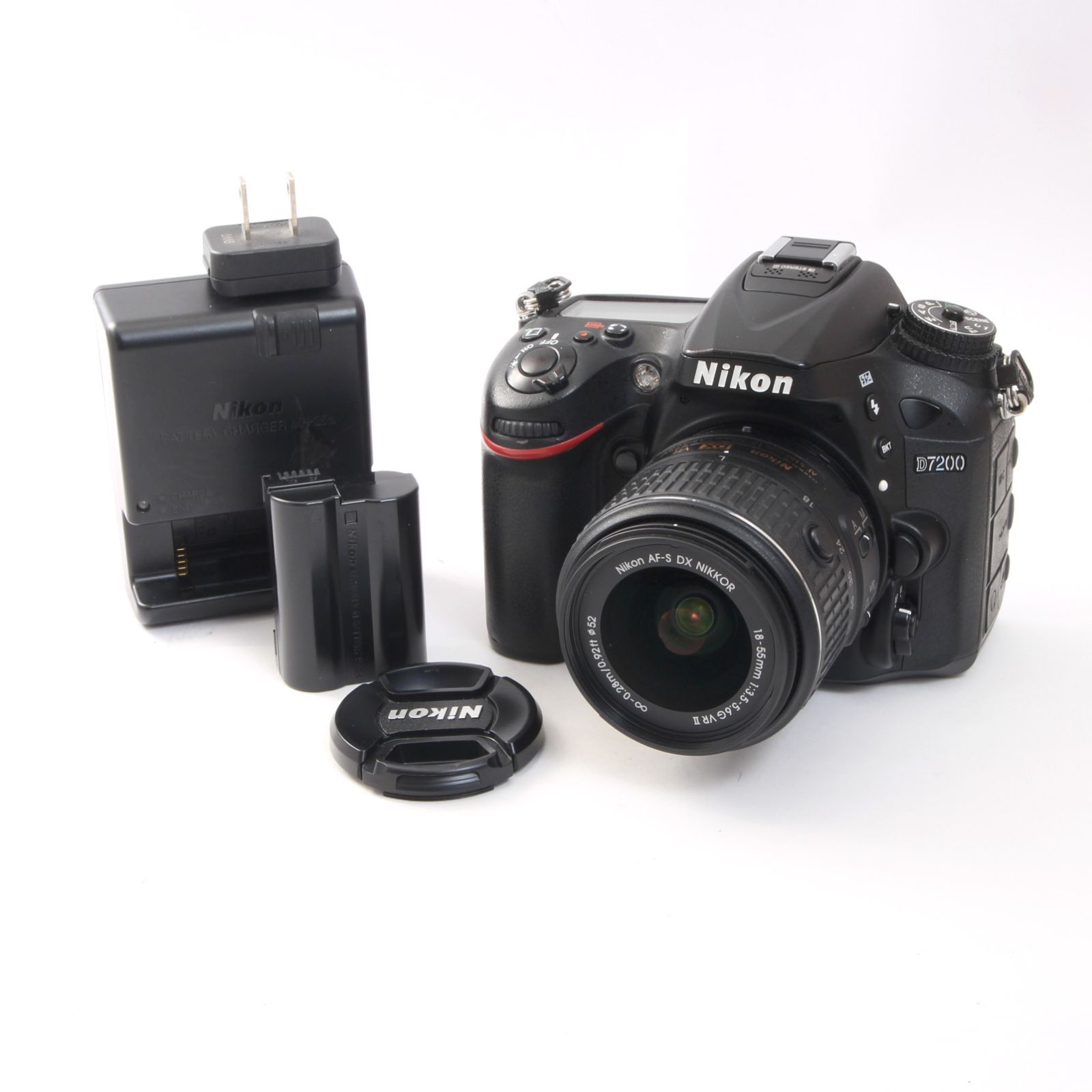 Nikon ニコン D7200 + AF-S DX 18-55mm F3.5-5.6 G VR II レンズセット 