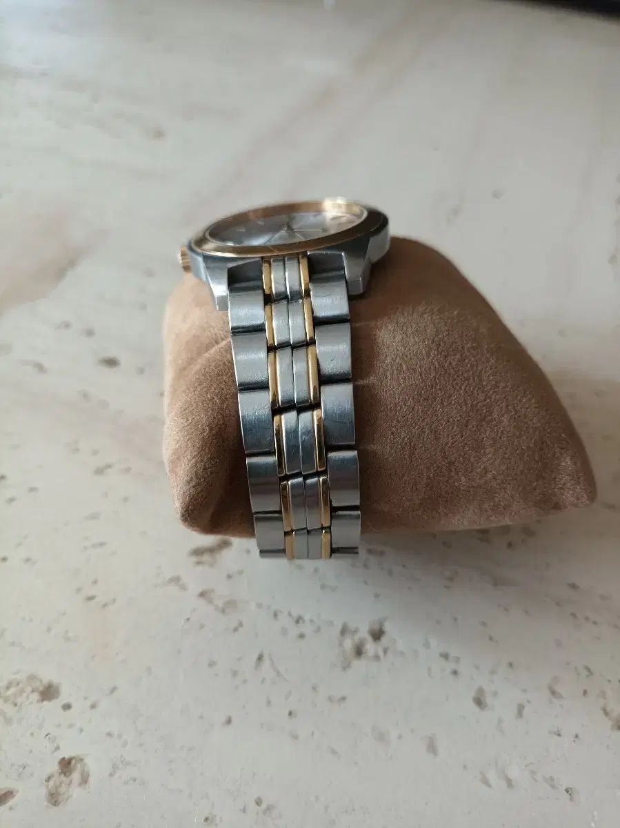 オートマティック ゴールド