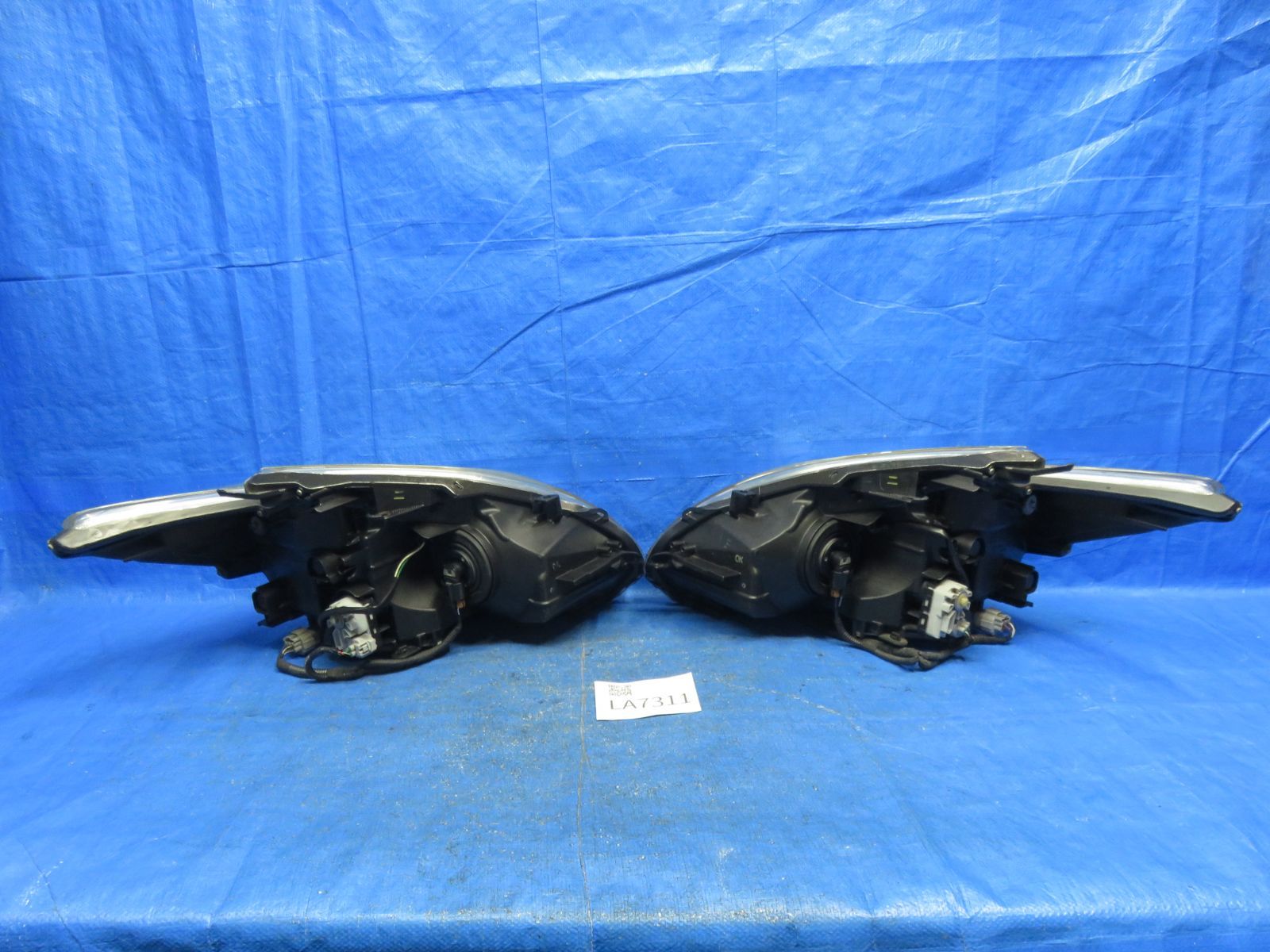 ZVW30|前期 ヘッドライト|LED