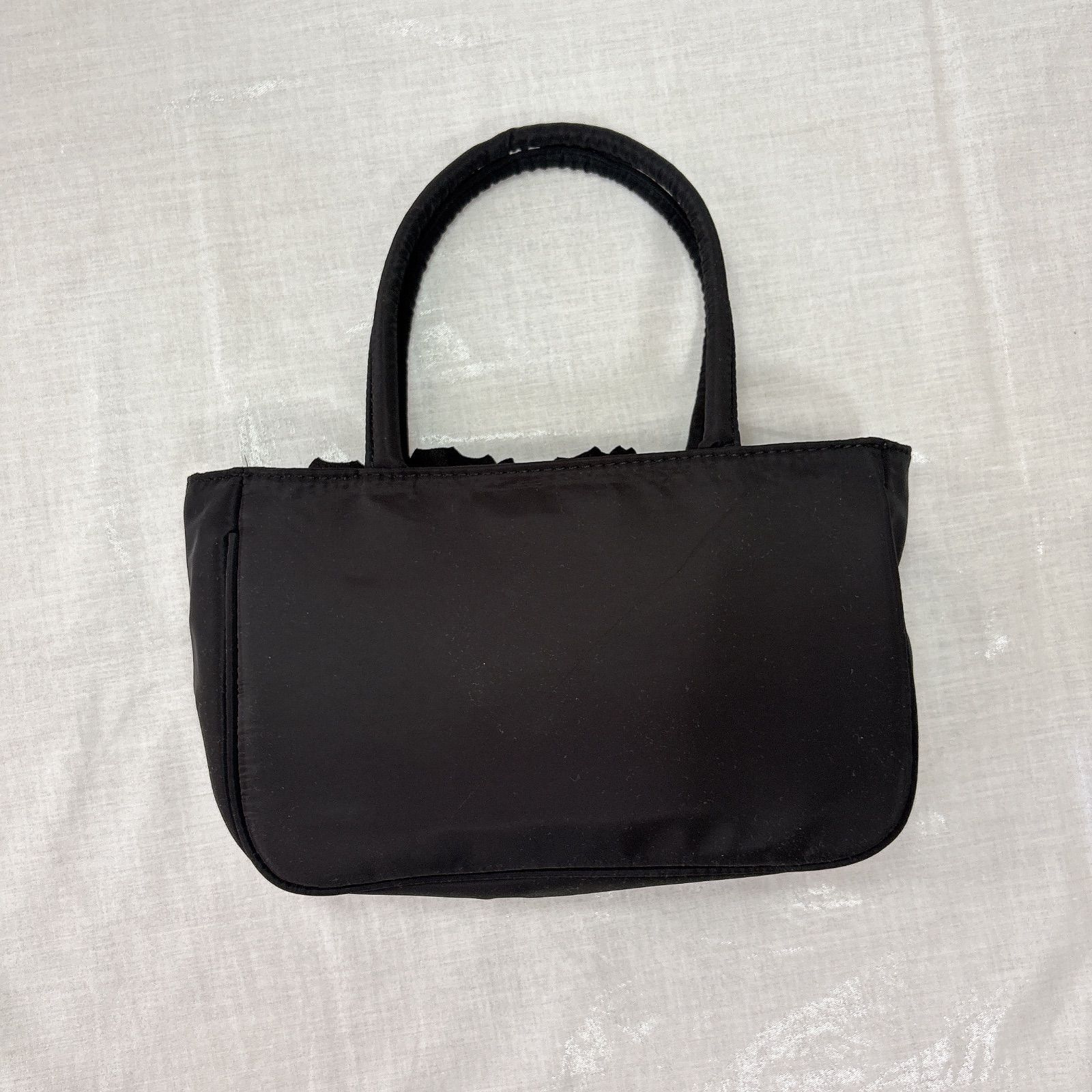 新品 未使用 パーティーバッグ ハンドバッグ ブラック お花 フラワー 