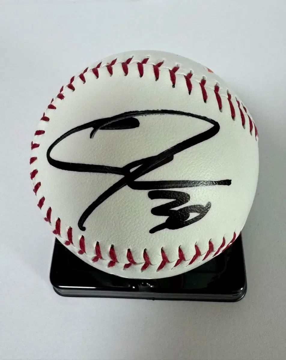 Hanwhae Eagles Ponceサインボール ロゴボール