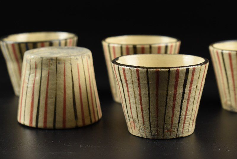 蔵A4777a 古民藝 瀬戸 麦藁手 猪口 五客 酒器