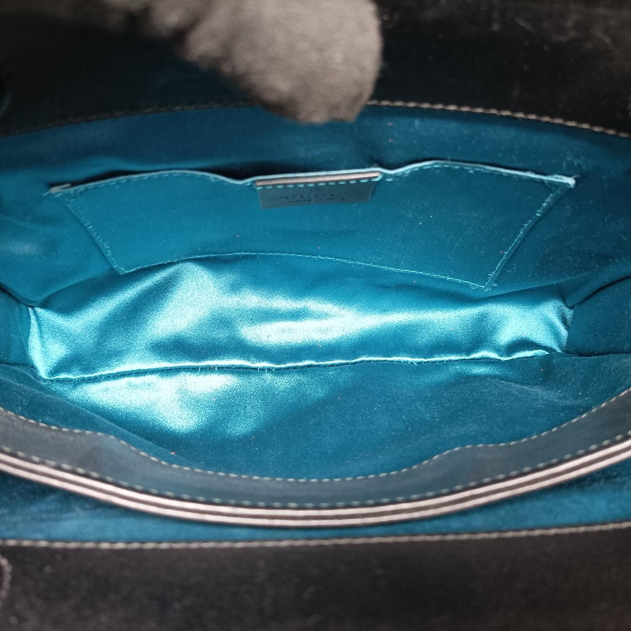 レッド×ブラック