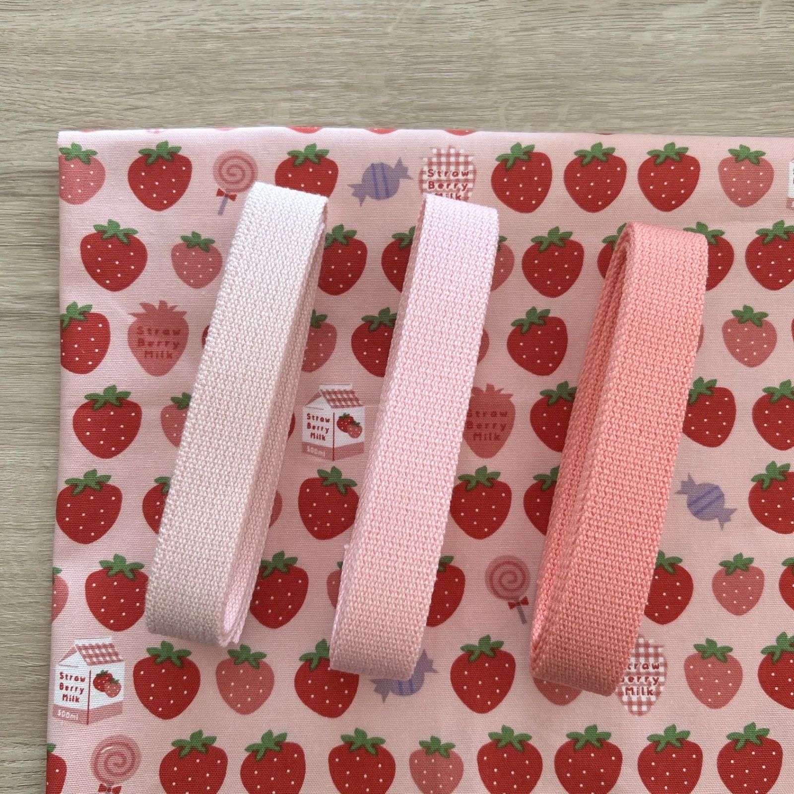 水筒カバー サーモス ベビーストローマグ 350ml用 いちご柄