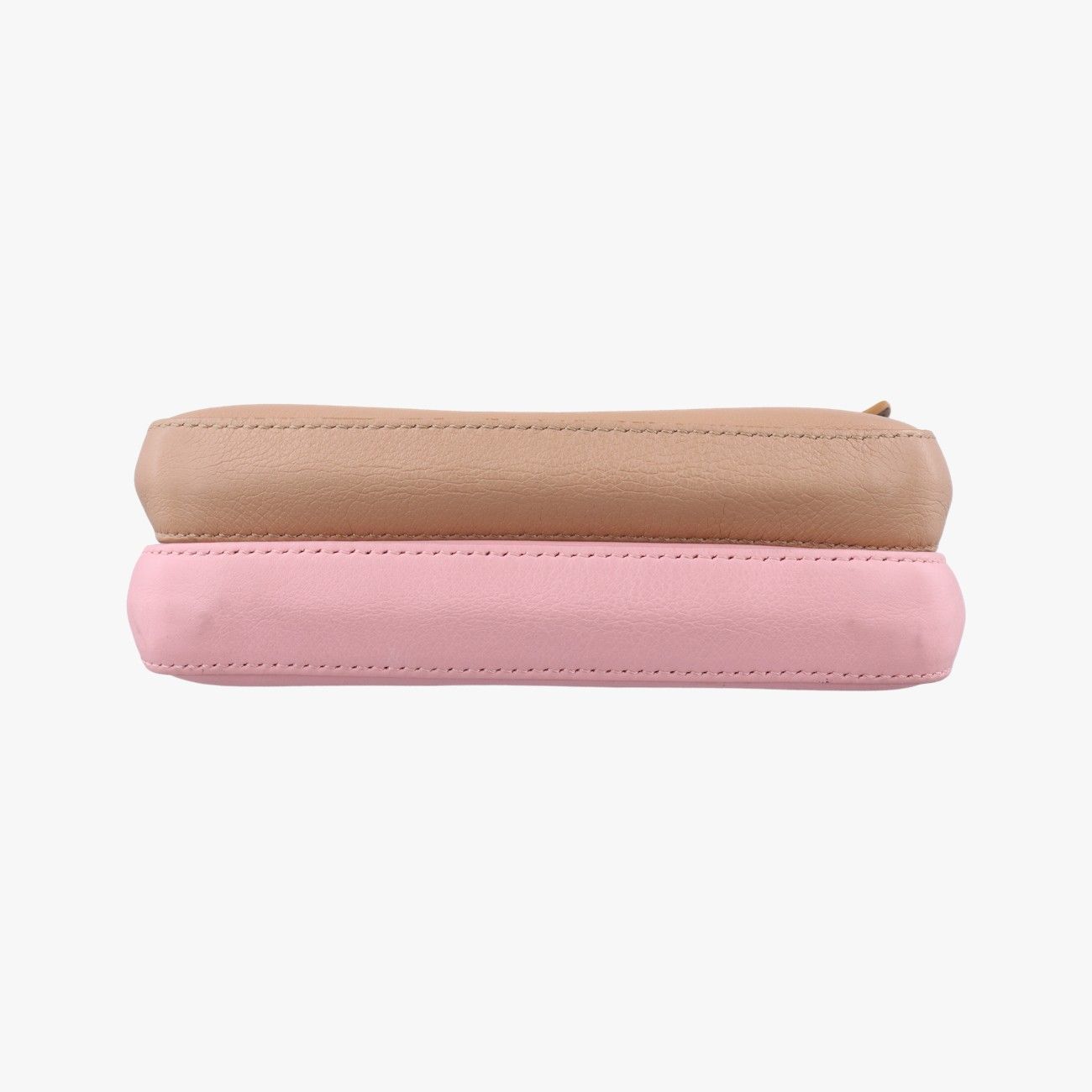 ベージュ レザー