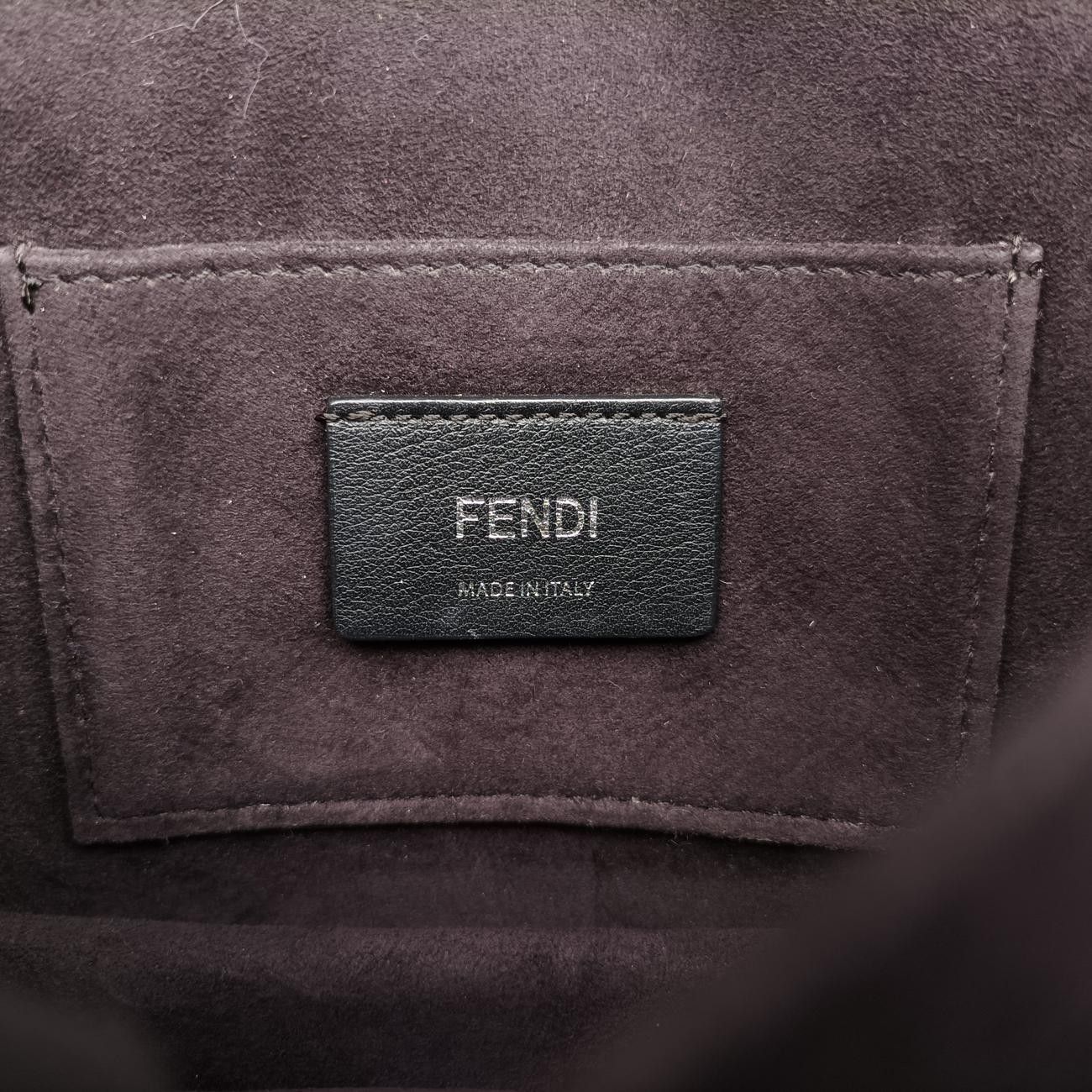 フェンディFendiスタッズ キャナイ