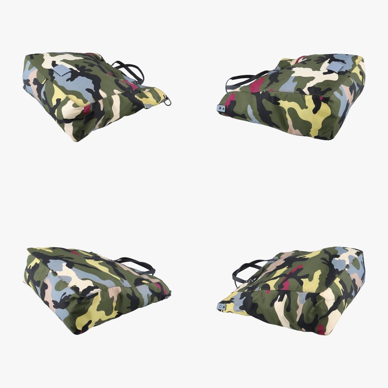 ヴァレンティノValentinoロックスタッズ