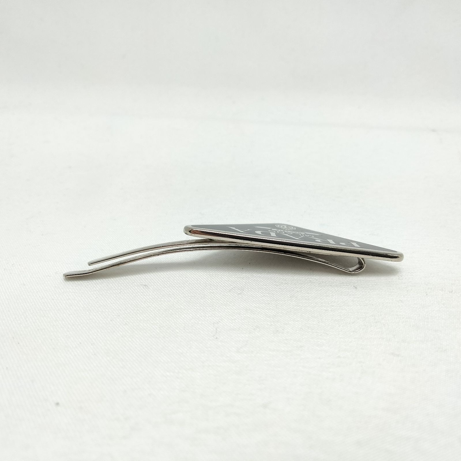 PRADA プラダ ヘアピン ブラック　シルバー PRADA プラダ ヘアアクセサリー ヘアピン 2個セット トライアングル