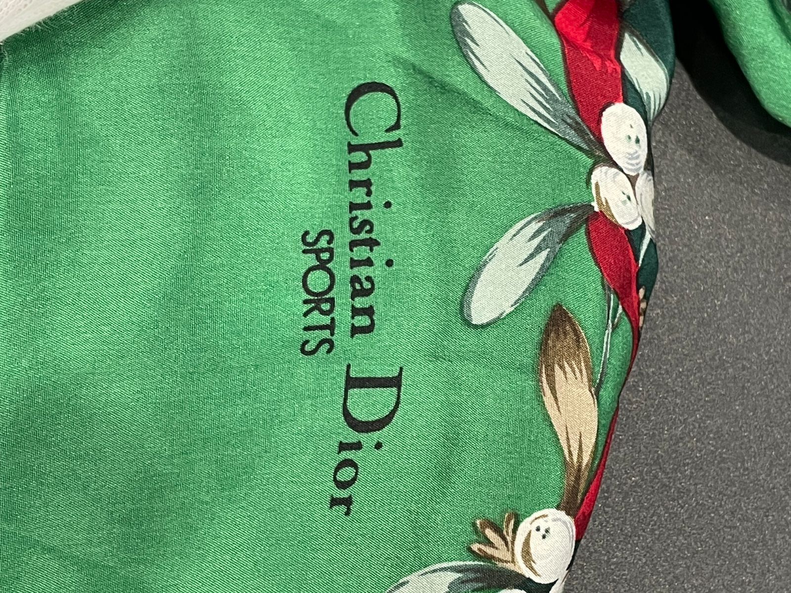 クリスチャンディオール スカーフ