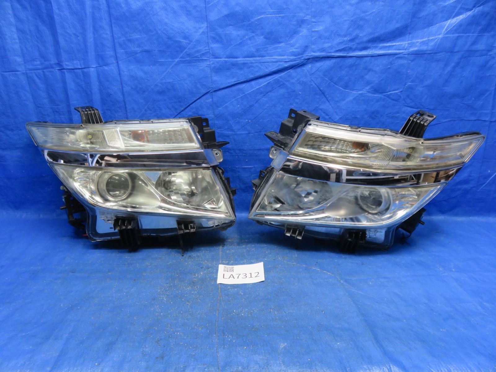 LA7312* 点灯OK 日産 エルグランド E52 前期 ヘッドライト HID ヘッドランプ 左右セット|純正 100-23008 X2 |TNE52 くすみ|現状渡し FFCRYSTALESIA_COM