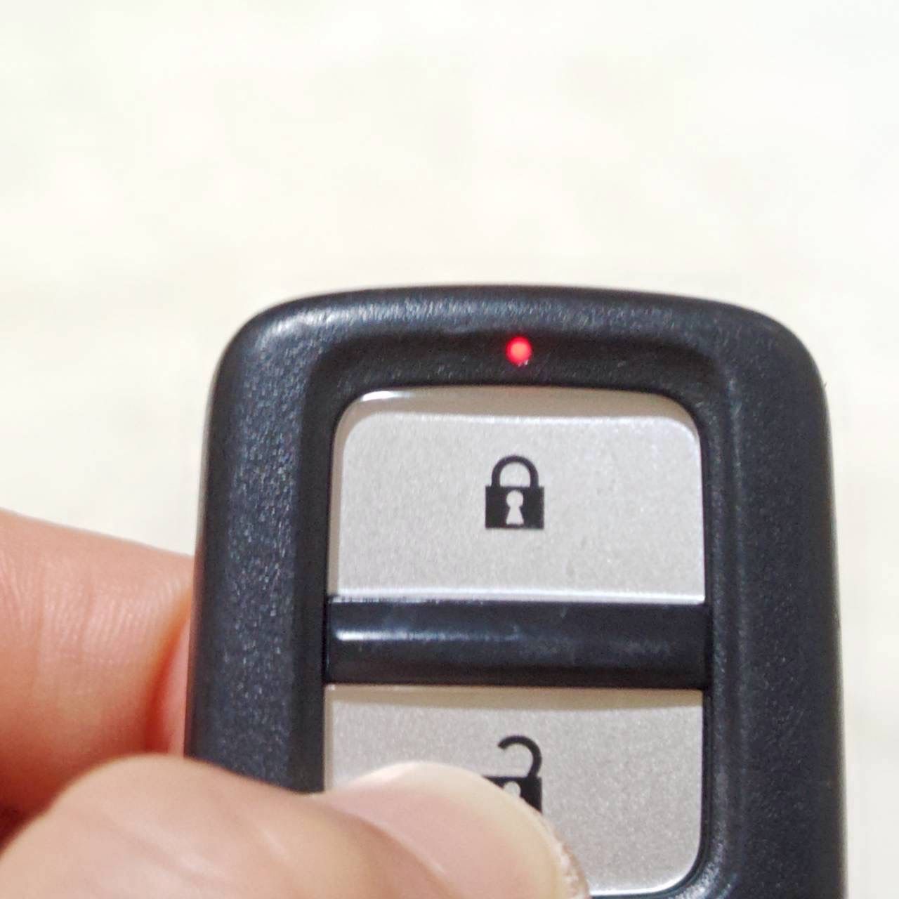 ! ! HONDA ホンダ スマートキー キーレス エントリー システム 純正品 3個 セット 4ボタン 2ボタン 両側スライドドア スペアキー 鍵付き リモコン セキュリティ ドア ロック 施錠 業販 車 ディーラー 社用車 M37260jY BRIGHTFACE_UK