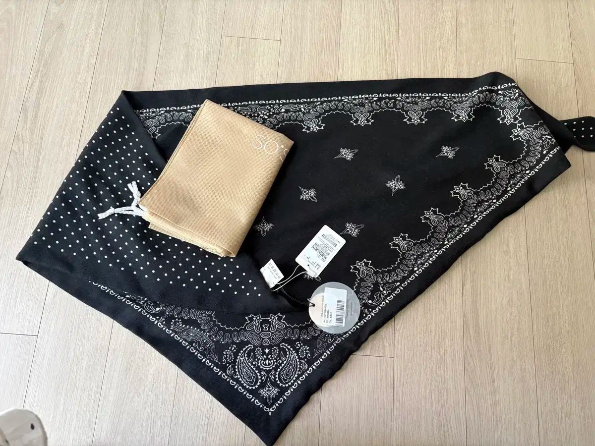 デスティン スカーフ ペイズリー ドット リバーシブル