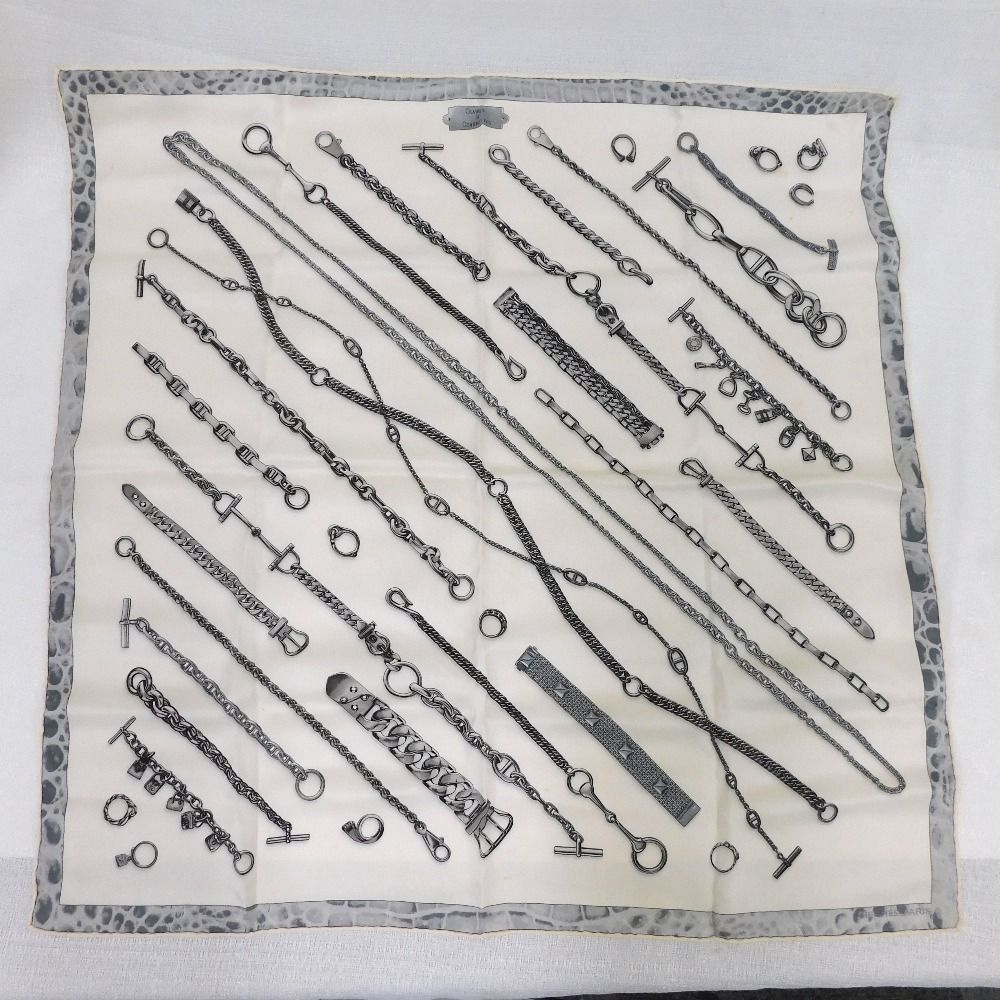 Hn474861 スカーフ エルメス スカーフ 大判 シェーヌダンクル柄 白地