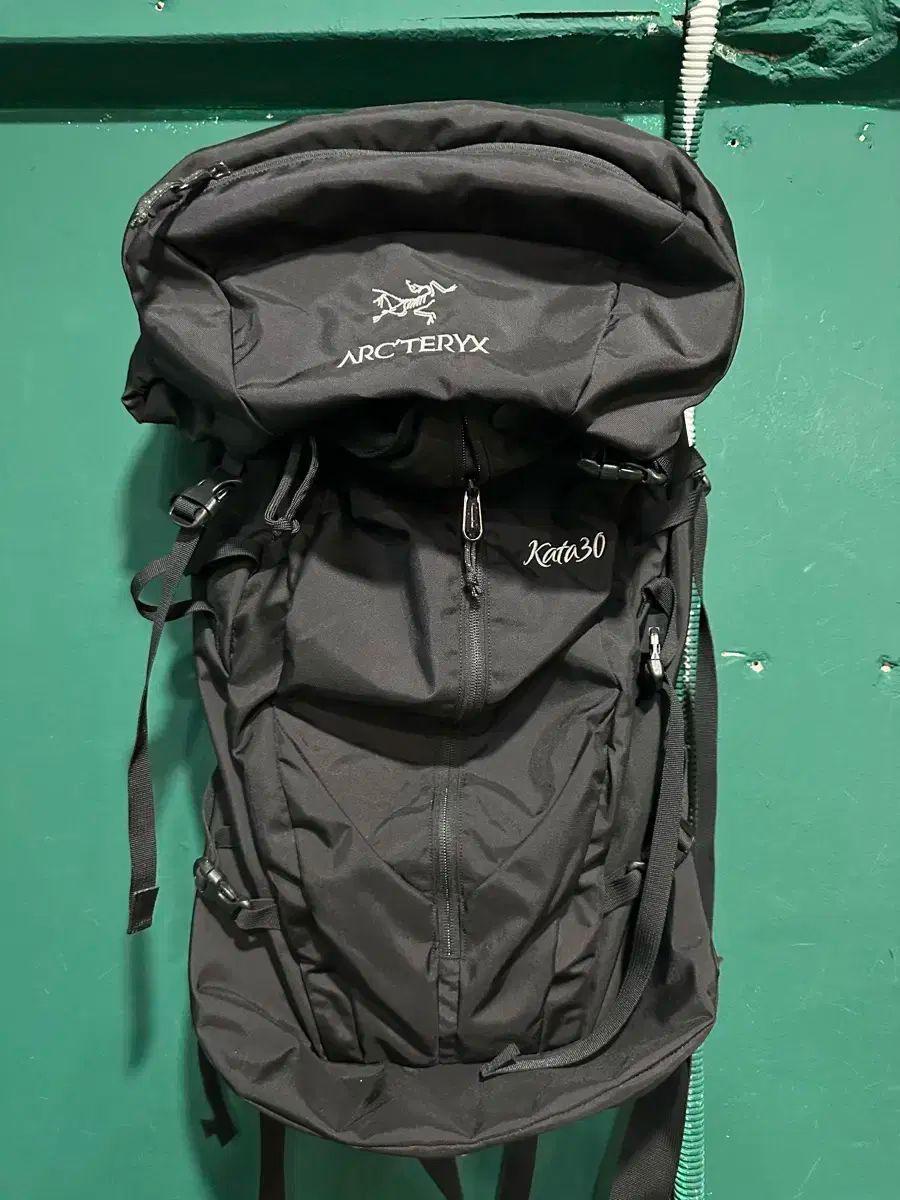 ARC TERYX アークテリクス kata 30 ブラック