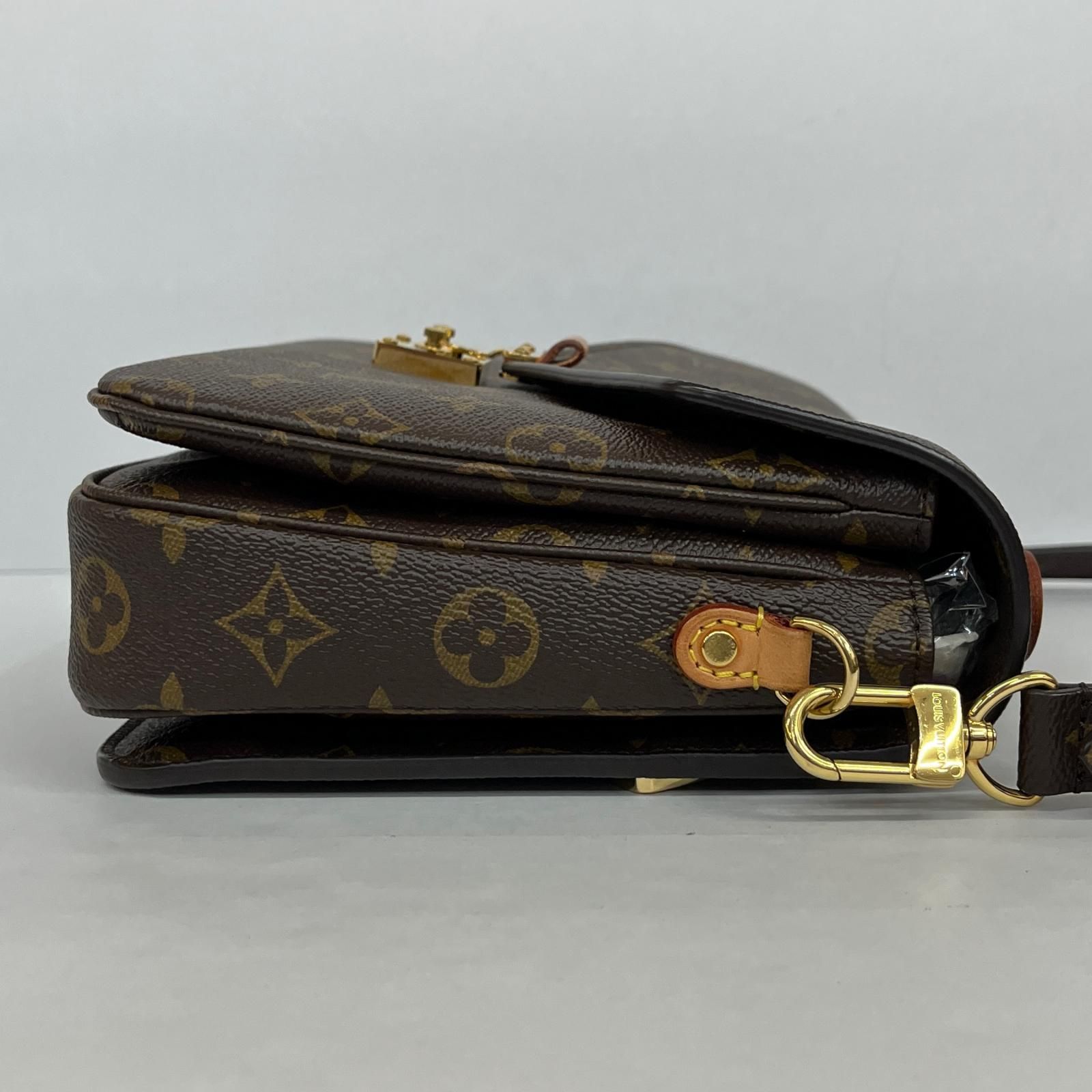 M44875 モノグラム