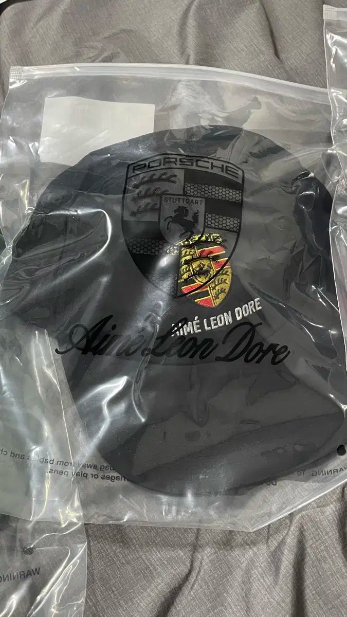 エメレオンドレ ポルシェ ナイロン ベースボールキャップ ブラック