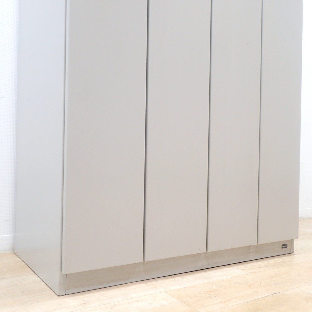 ウチダ 4人用ロッカー HD-4 ニューグレー W900 D500 H1790 中棚 ハンガーパイプ フック 名札差し 更衣室 鍵無 EG18840 オフィス家具 MARWIL-DEMENAGEMENTS_CH