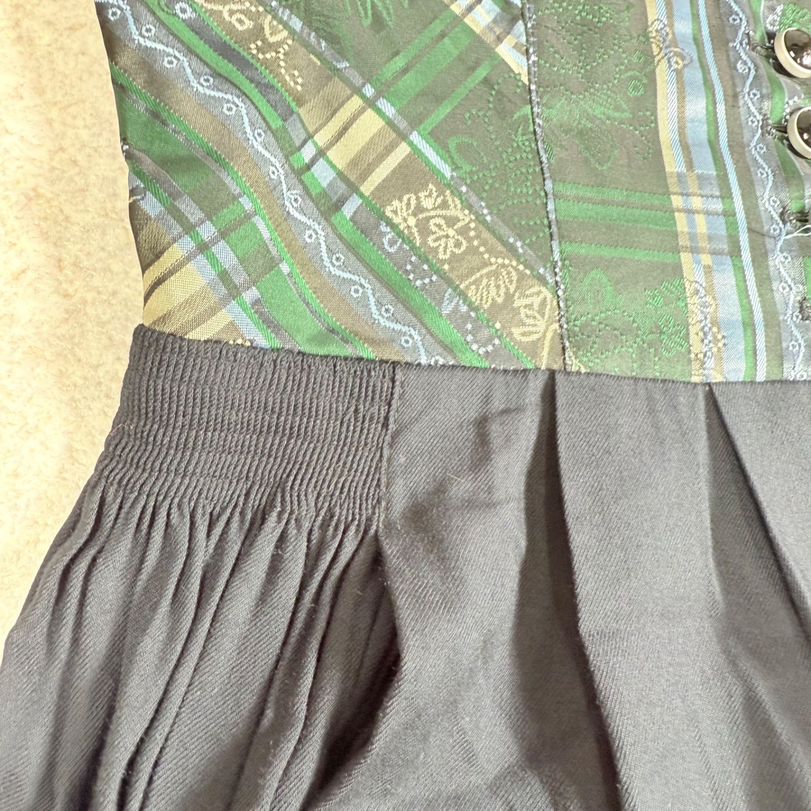 ディアンドル オーストリア