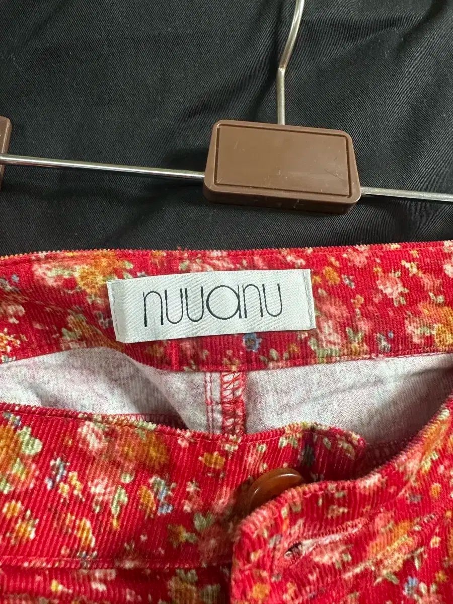 ヌアヌ フラワーパターン コーデュロイ パンツ サイズ3 DECORATOM_COM_BR