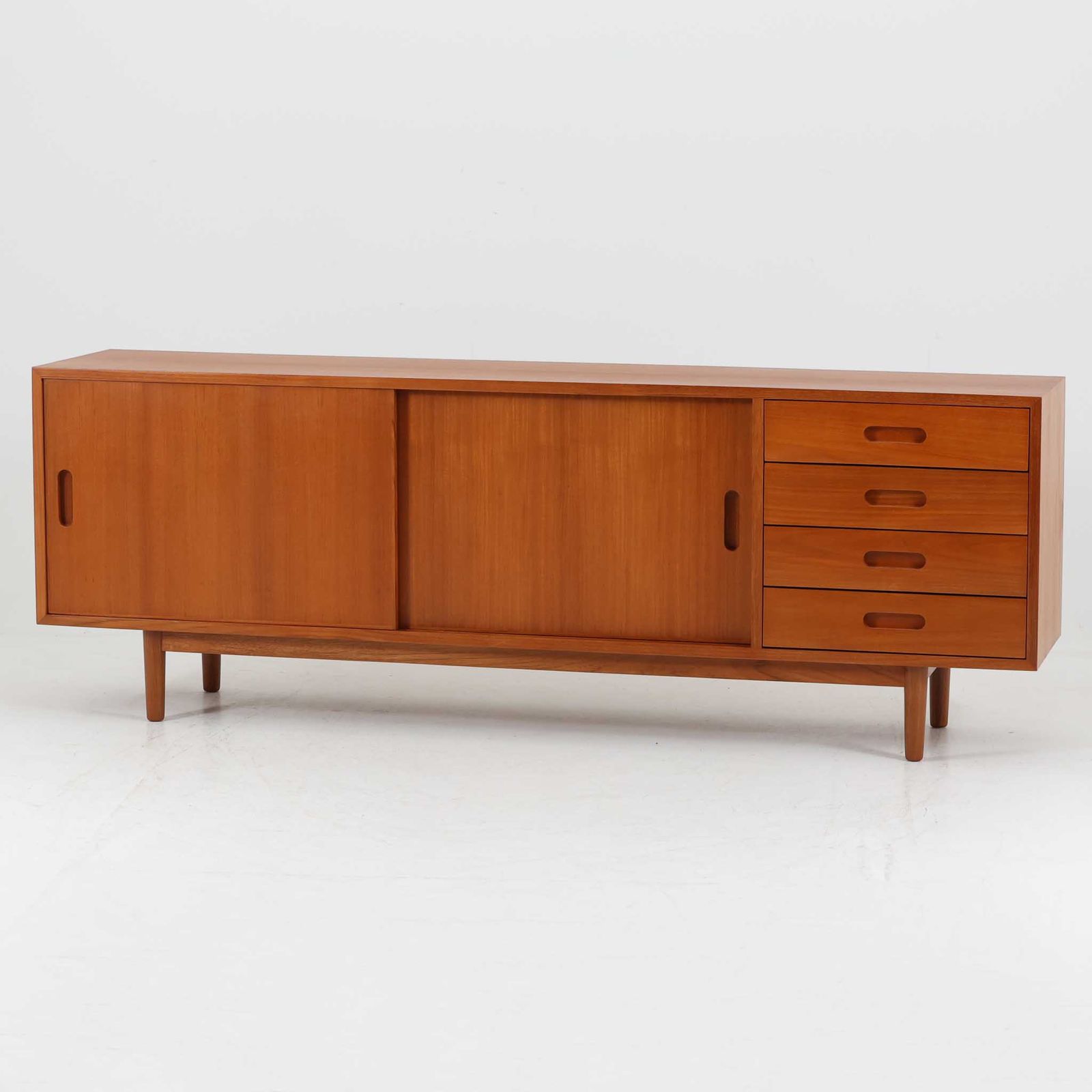 アウトレット品 Foundation アシンメトリーサイドボード 北欧インテリア CHLOROS オリジナル家具アウトレット オリジナル家具 600xCF-4030-16870