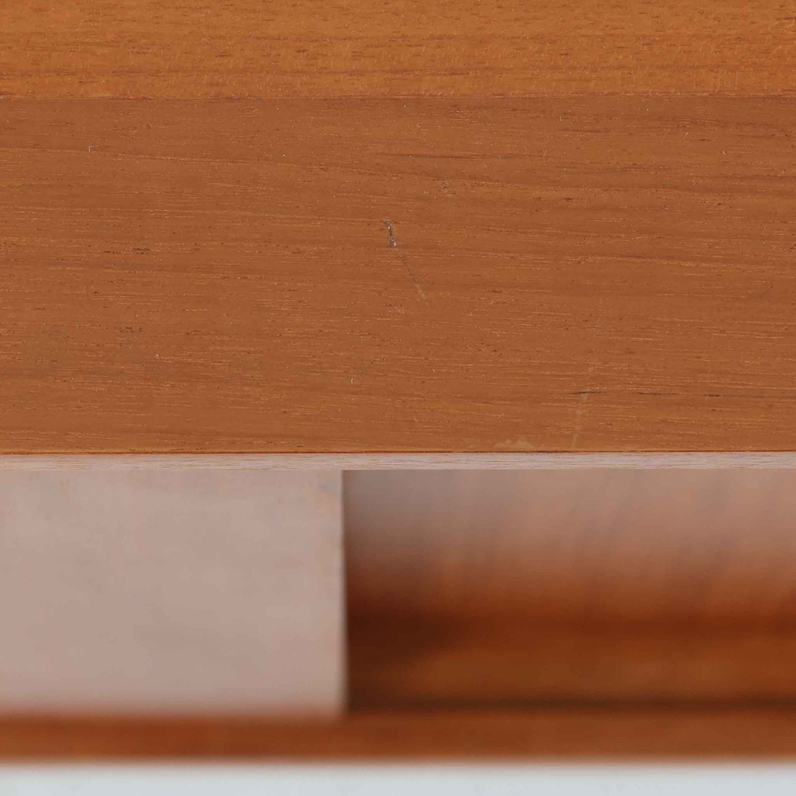 アウトレット品 Foundation アシンメトリーサイドボード 北欧インテリア CHLOROS オリジナル家具アウトレット オリジナル家具 600xCF-4030-16870 MARWIL-DEMENAGEMENTS_CH