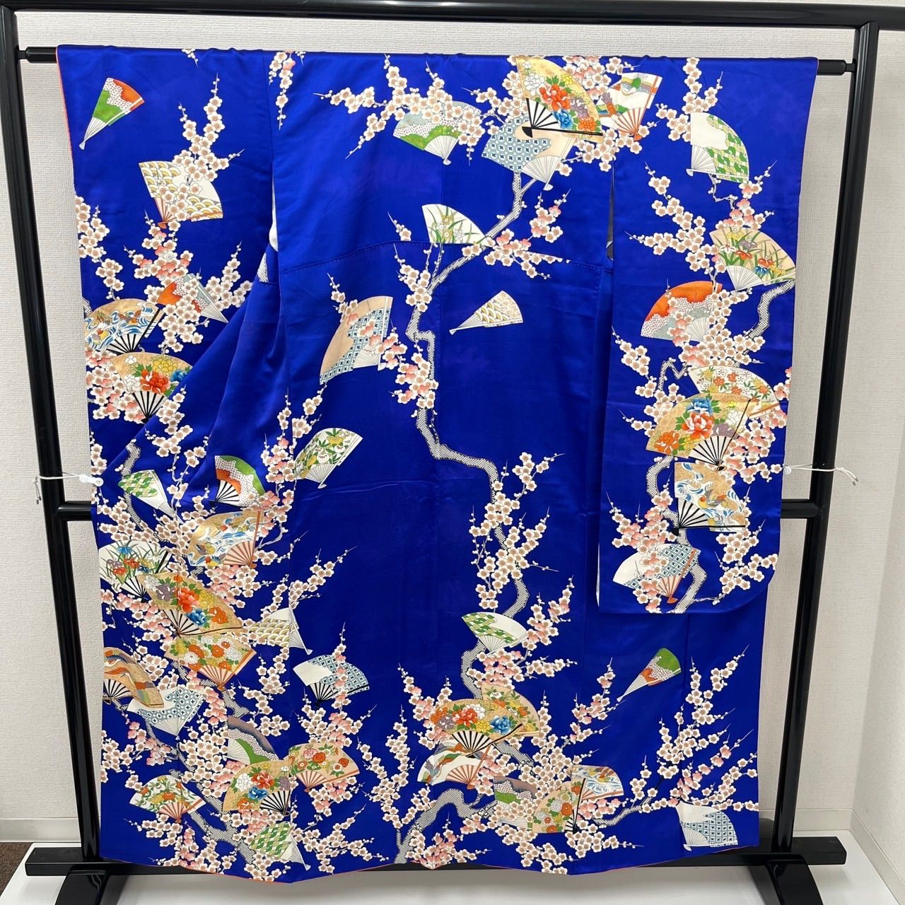 振袖 金駒刺繍 扇に花柄 可愛いデザイン 正絹 着物 MK-538 - メルカリ