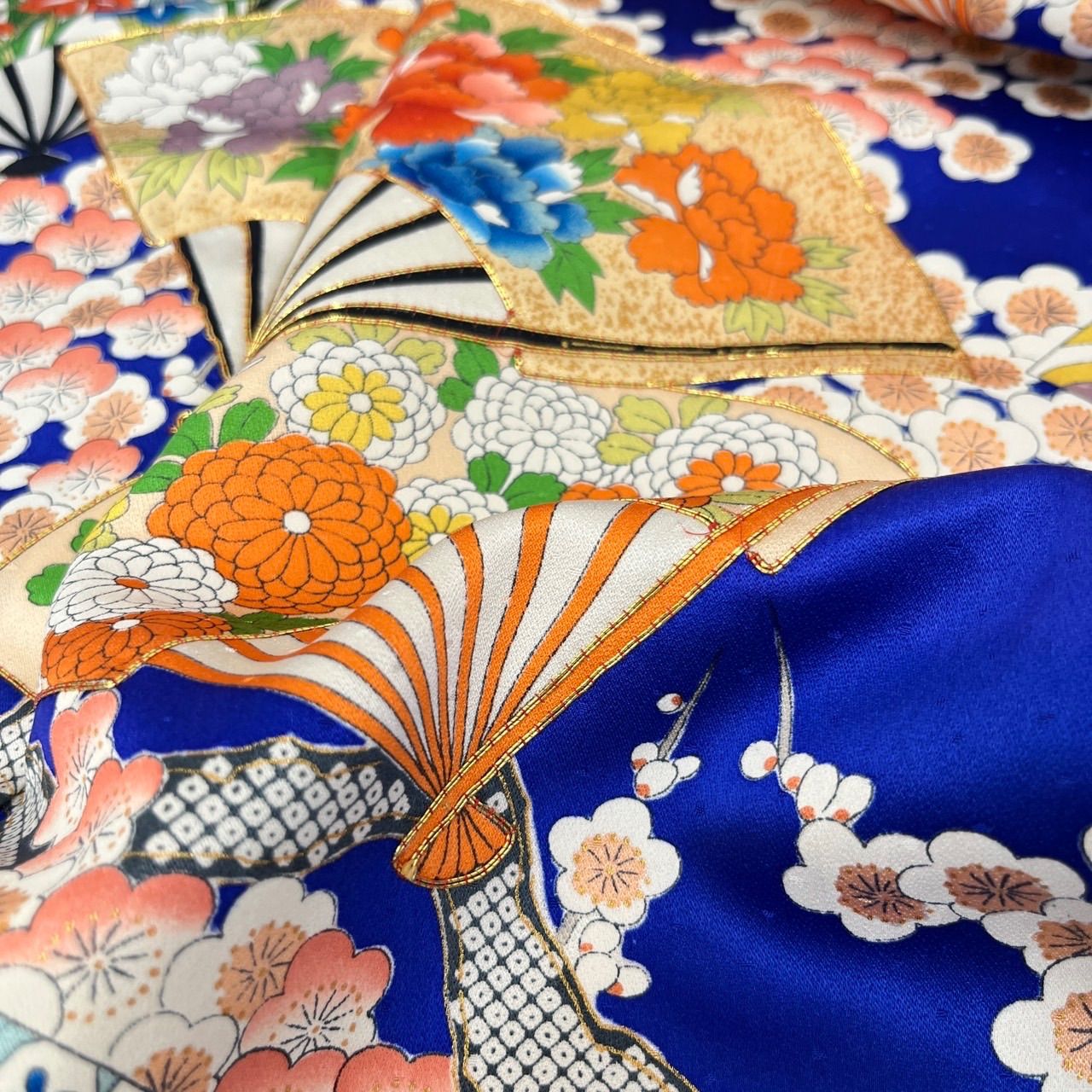 振袖 金駒刺繍 扇に花柄 可愛いデザイン 正絹 着物 MK-538 - メルカリ