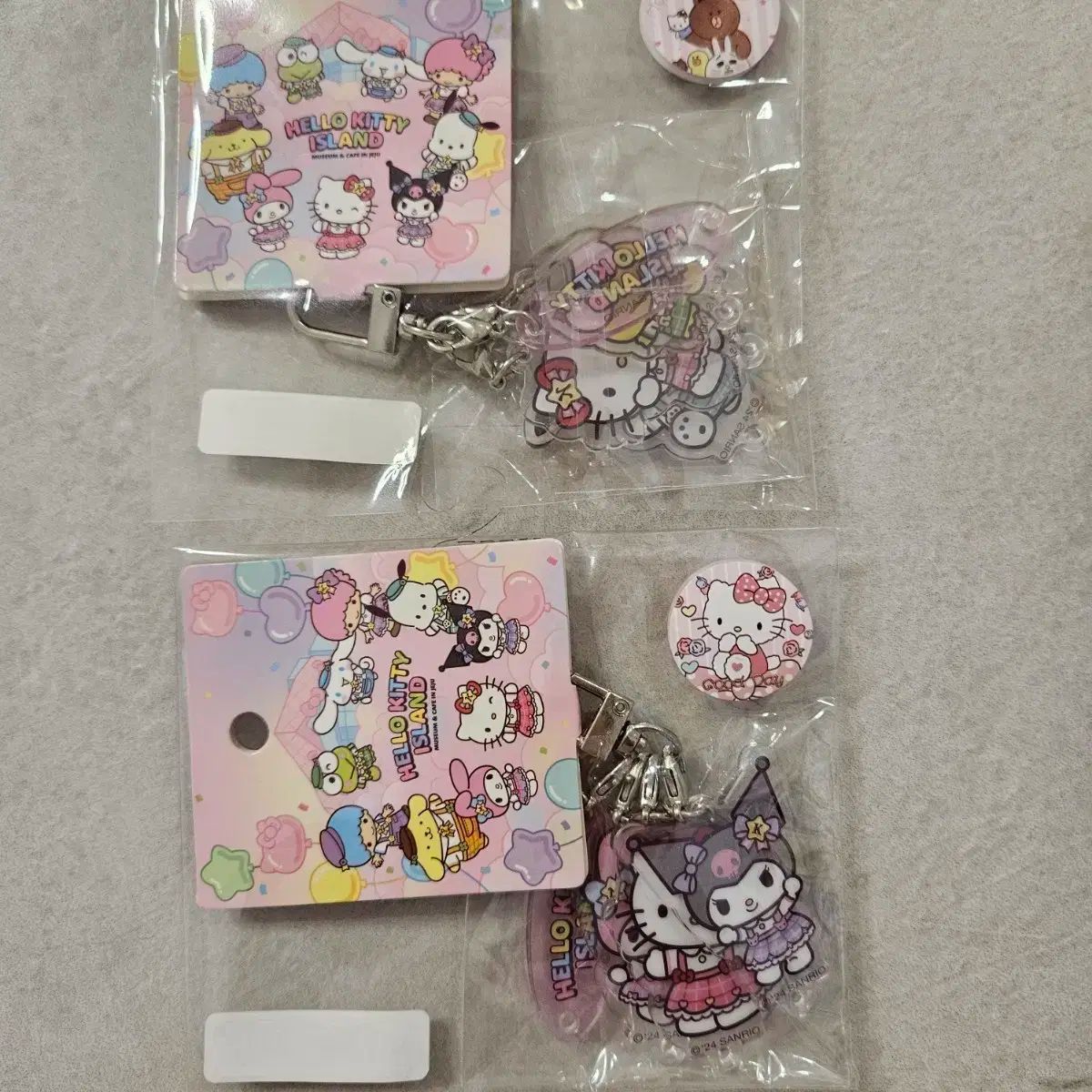 100%新品，爆買い ハローキティアイランド アクリルキーホルダー 2種 (クロミ マイメロディ/ポチャッコ けろっぴ) キーホルダー・キーリング