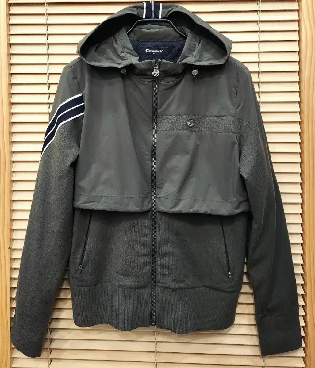 テーラーメイド レディースゴルフ 防風アウター フードジップアップ S