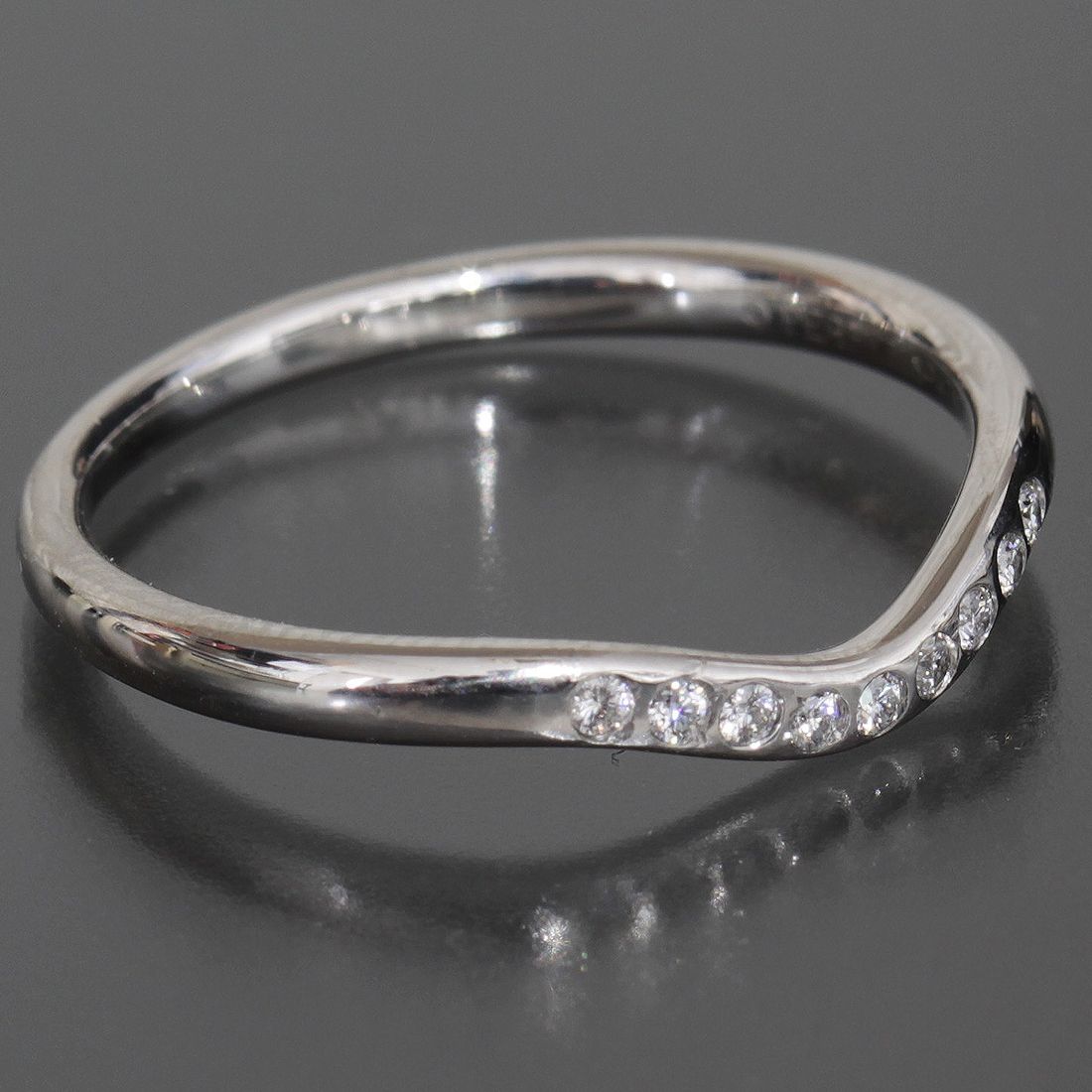 ティファニー カーブドバンド ダイヤ9P リング 13号 PT950 E1875