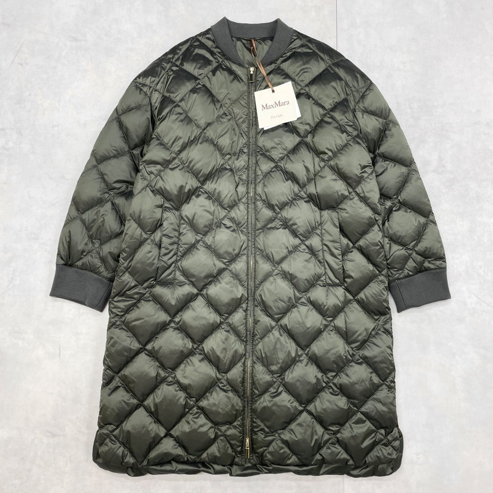 新品同様】MaxMara The Cube. マックスマーラ ザキューブ 2023 新品同様】MaxMara The Cube. マックスマーラ ザキューブ 2023