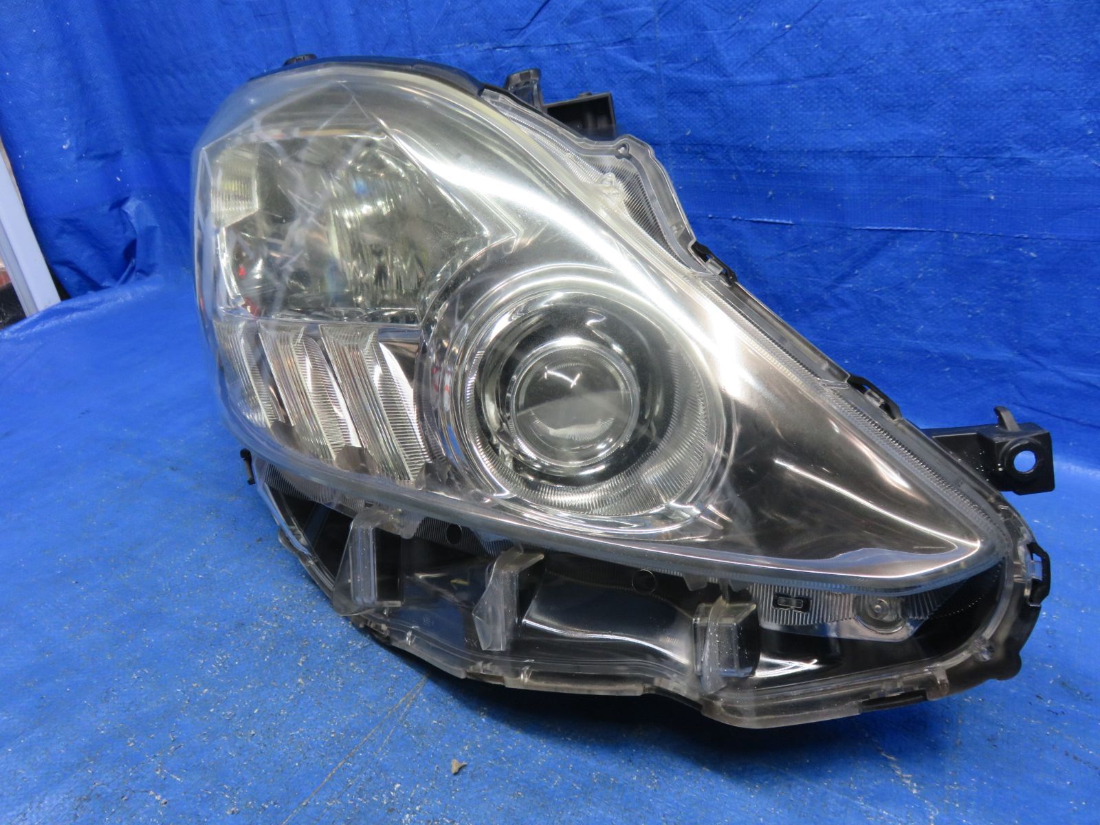 HIDヘッドランプ|ICHIKOH