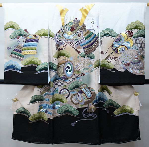 お宮参り 産着 のしめ 男児 男の子 正絹 綸子地 豪華絢爛 金刺繍 白色×黒色 兜 祝着 一つ身 掛け着 熨斗目 NO42754