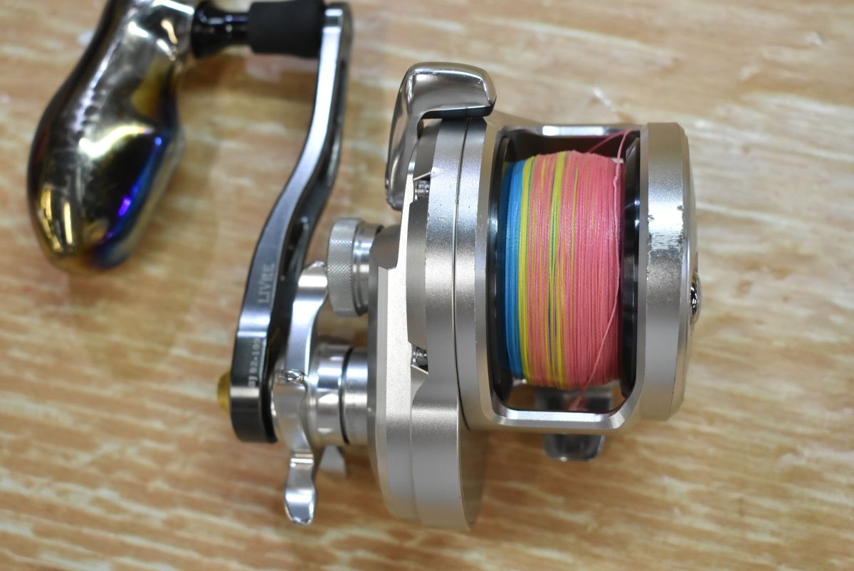  シマノ 17 オシアジガー リブレ BJ 92 100 付き SHIMANO OCEAJIGGER ヒラマサ ブリ ジギング 釣り 等に ベイトリール(ルアー用) リール