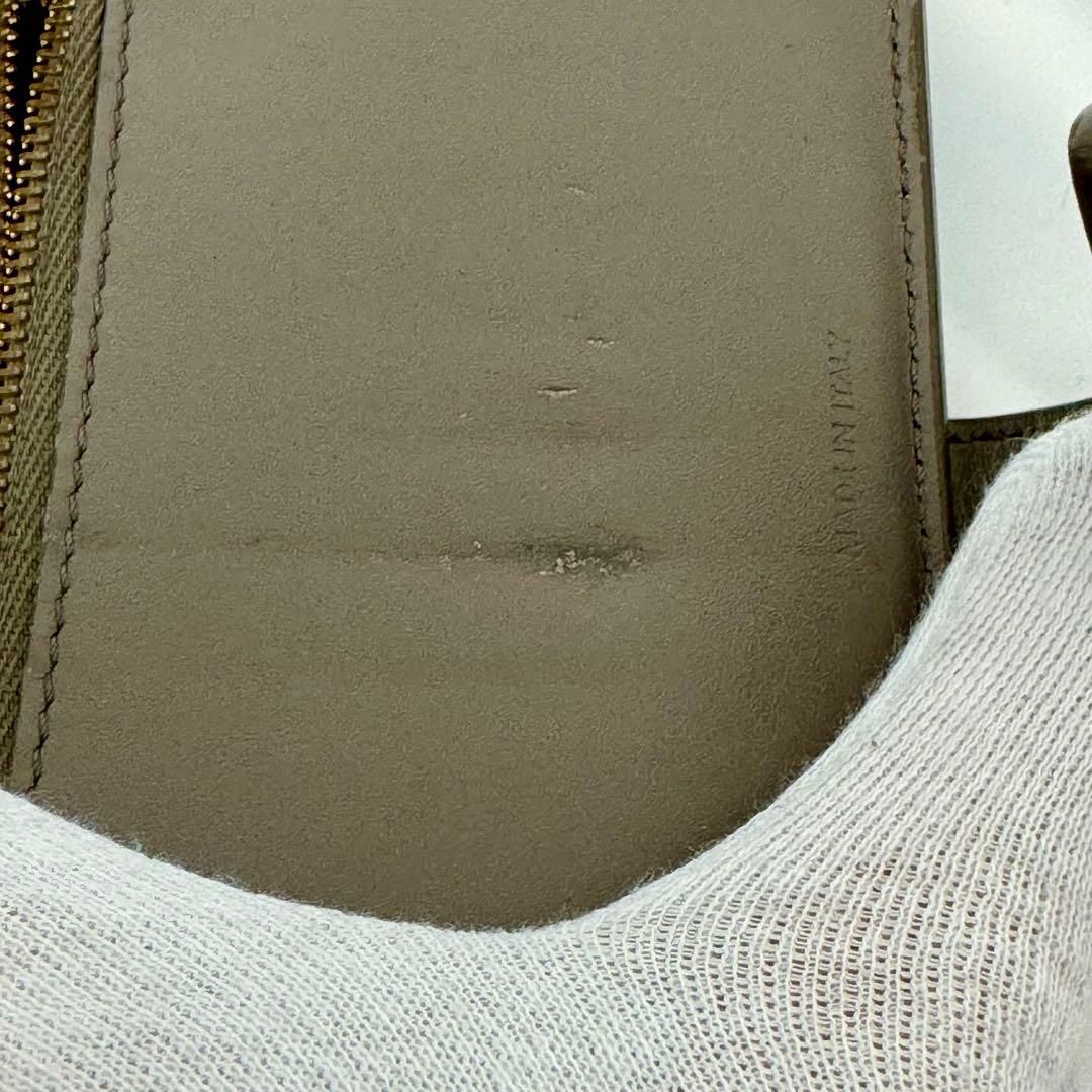 CELINE 二つ折財布