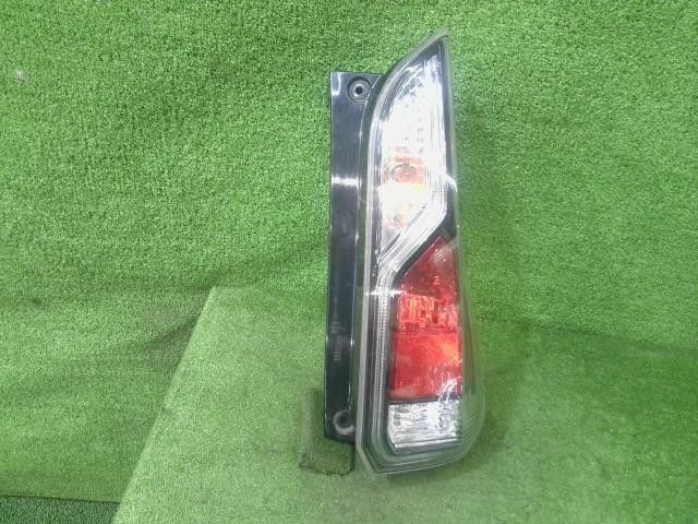 セレナ DAA-GC27 右 テール ランプ ライト ライダー 8人 MR20DD QAB 26550-1A35A