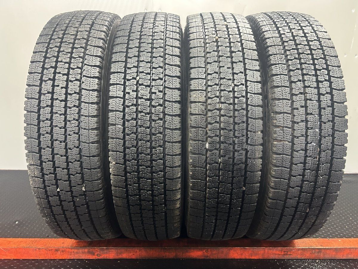TOYO DELVEX M935 205|80R17.5 120|118N LT 17.5インチ ライトトラック用 スタッドレス 4本 20年製 バリ溝 ローザ シビリアン等 STT026