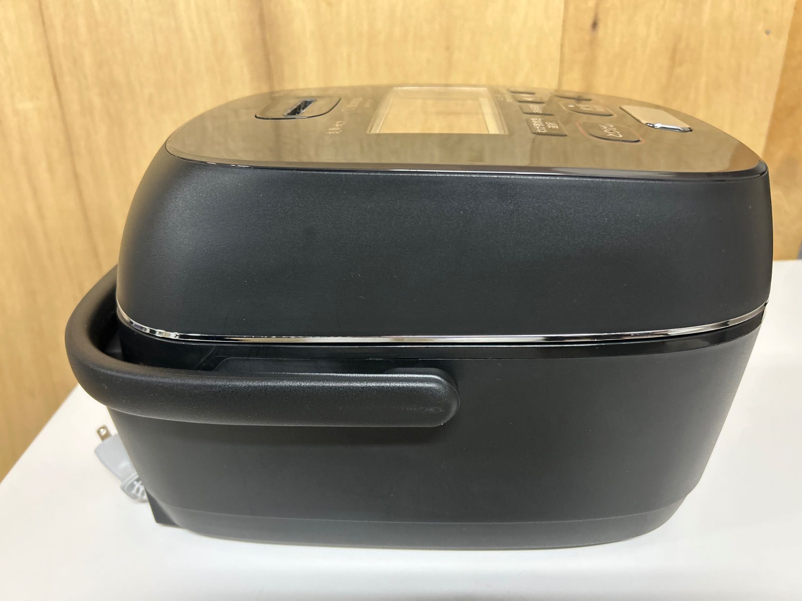 象印 アウトレット 圧力IH炊飯ジャー「炎舞炊き 」2020年製 象印 炎舞