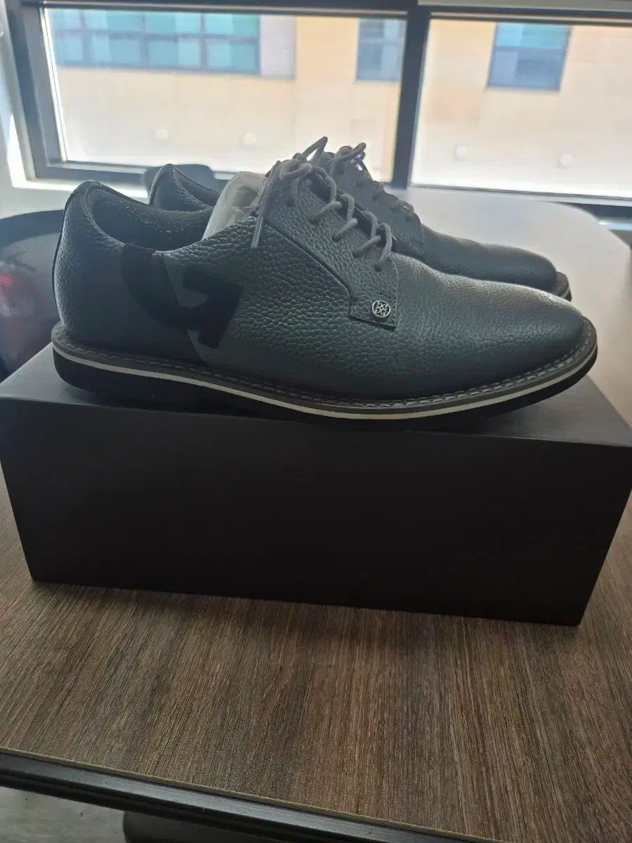 ジーフォア ゴルフシューズ メンズ 270 275 スパイクレス