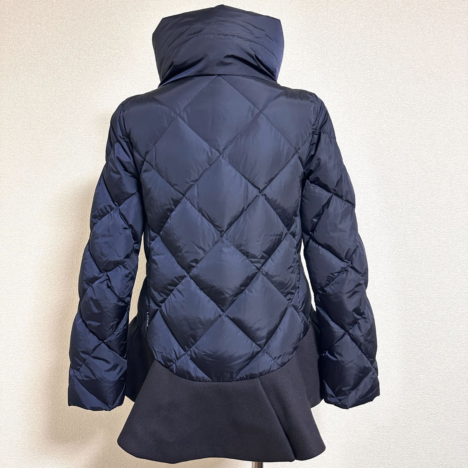 訳あり MONCLER モンクレールジャパン VOUGLETTE ブグレッテ フリル 