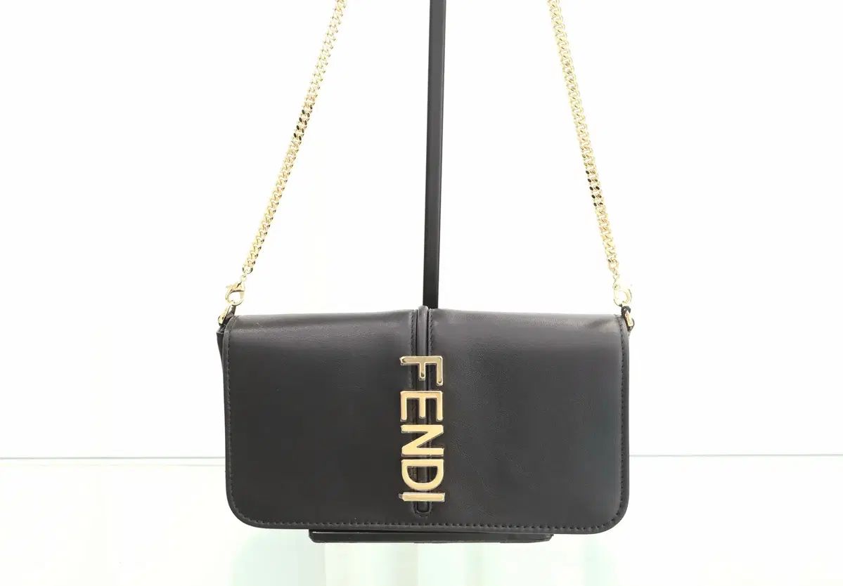 フェンディ ♥ ロゴ グラフィ ウォレット チェーン クロスバック 8bs076 フルセット